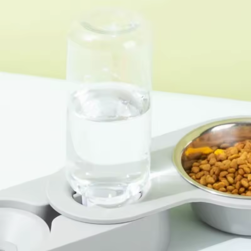 2-in-1 Futternapf mit Wasserspender für Hunde und Katzen