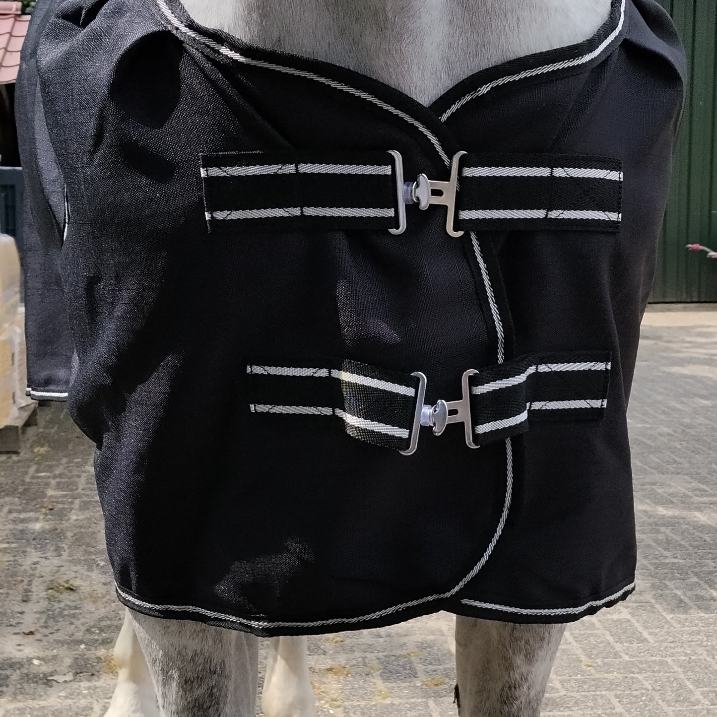Zomerstaldeken 1200D Ripstop – Voorzijde met Clipsluiting
