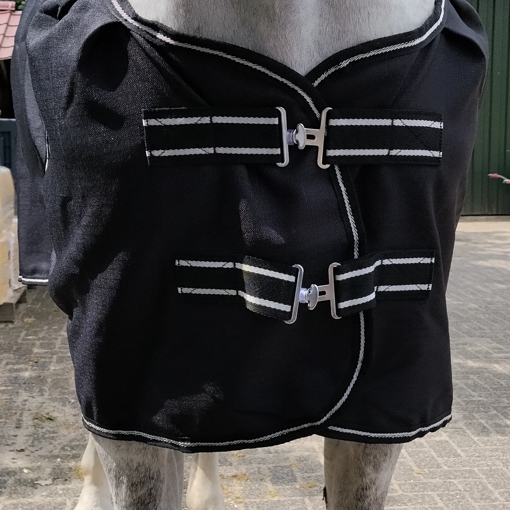 Zomerstaldeken 1200D Ripstop – Voorzijde met Clipsluiting