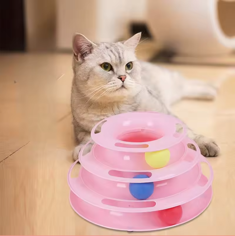 Katzen-Spielturm mit Kugelbahn